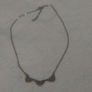6/$10 Paparazzi Silver Heart Trio Necklace